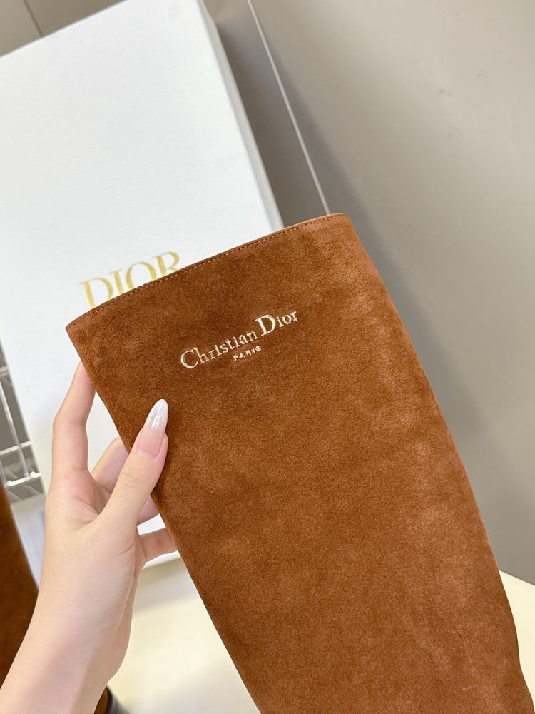 Сапоги женские с прямым голенищем фото 7