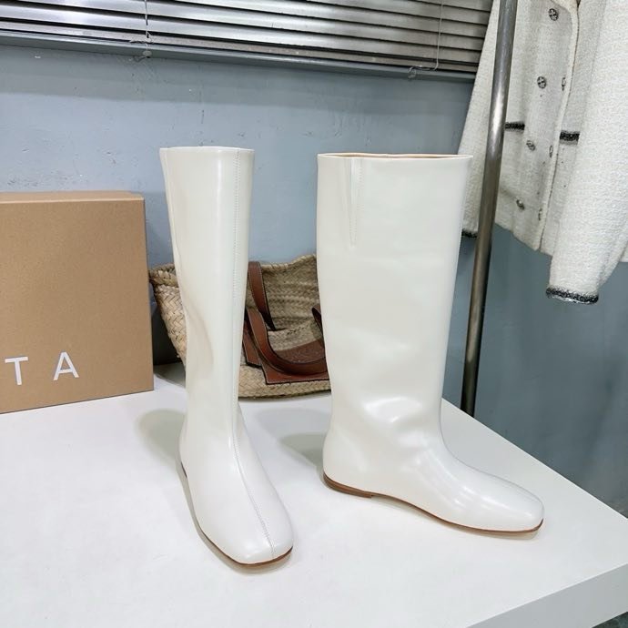 Сапоги женские