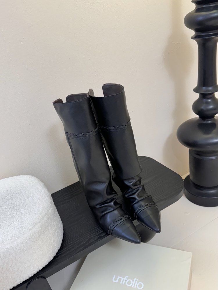 Сапоги женские