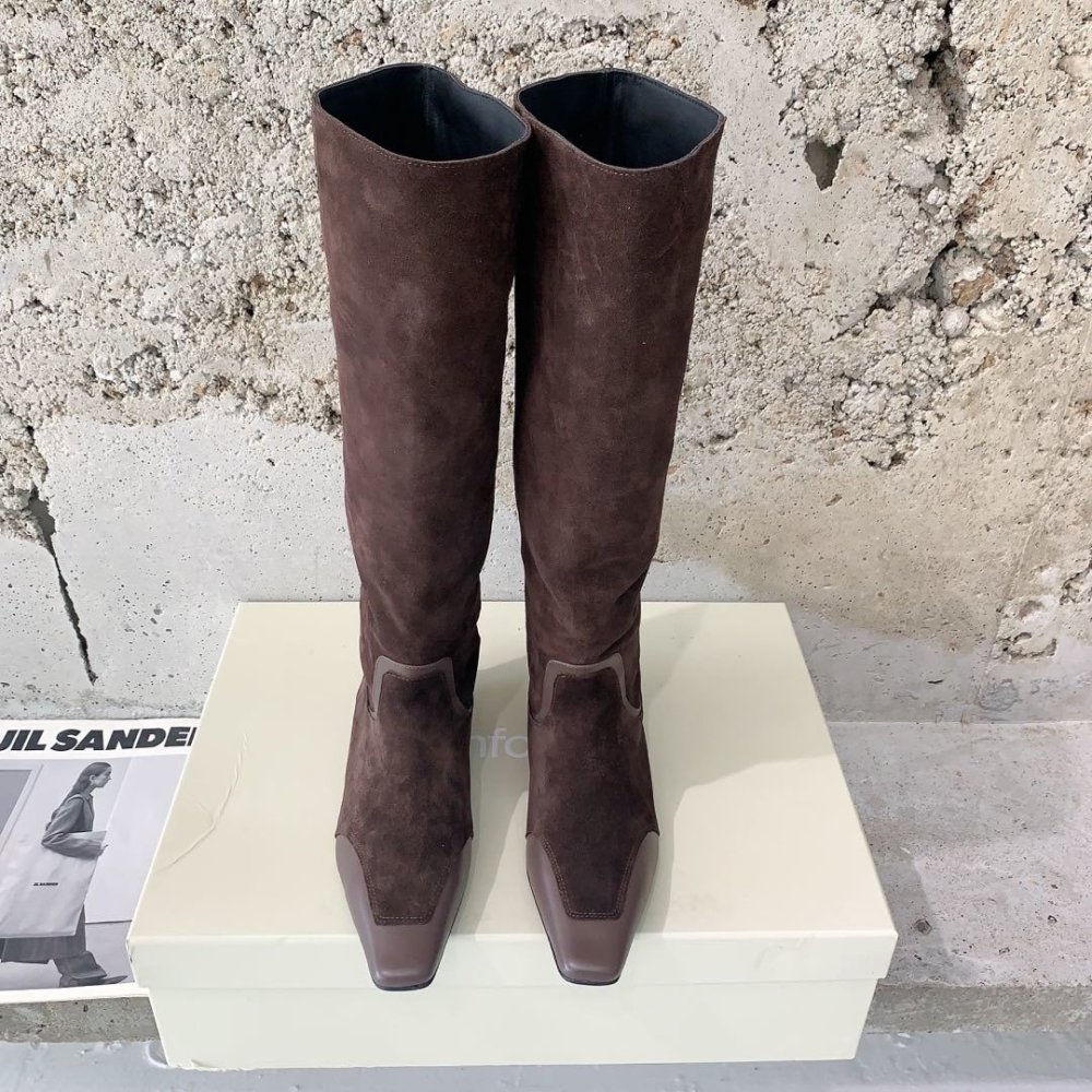 Сапоги женские