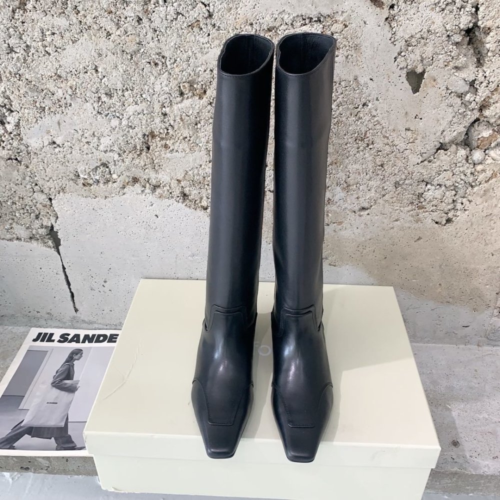 Сапоги женские