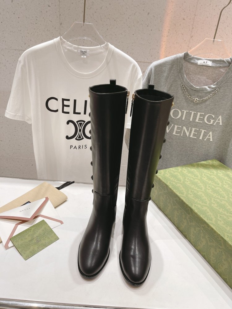 Сапоги женские