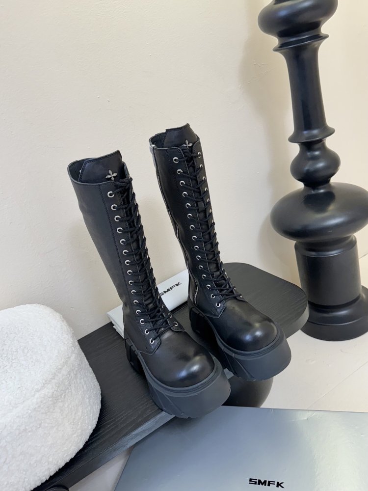 Сапоги женские