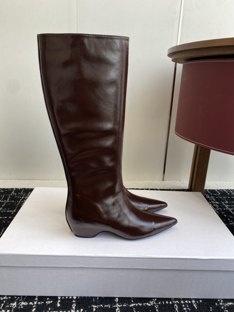 Сапоги женские