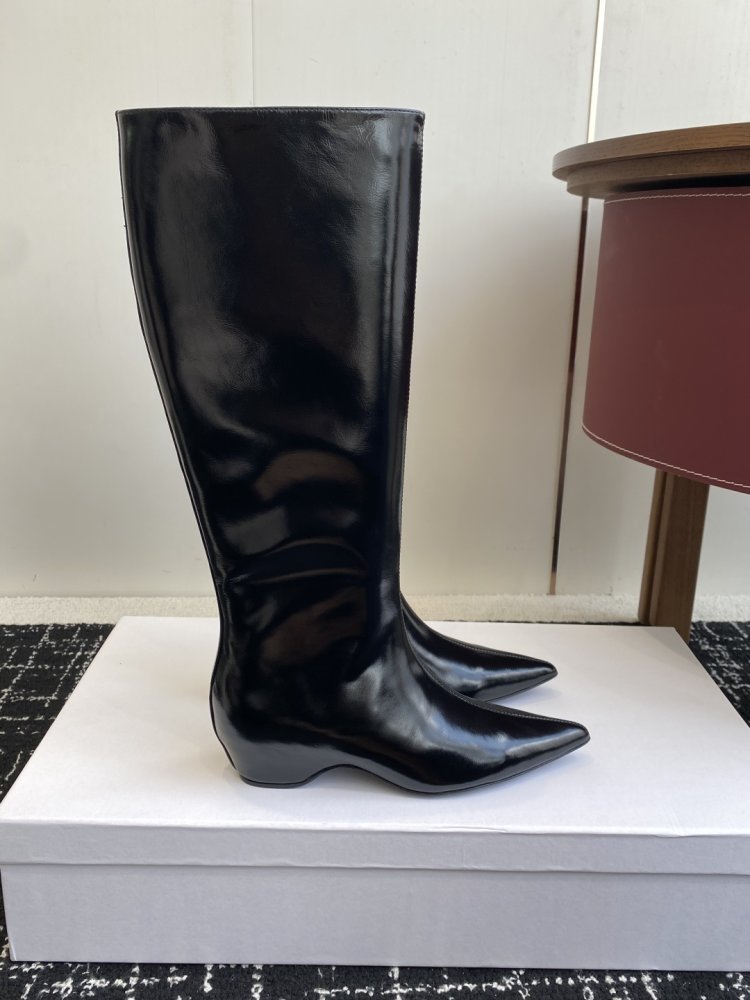 Сапоги женские