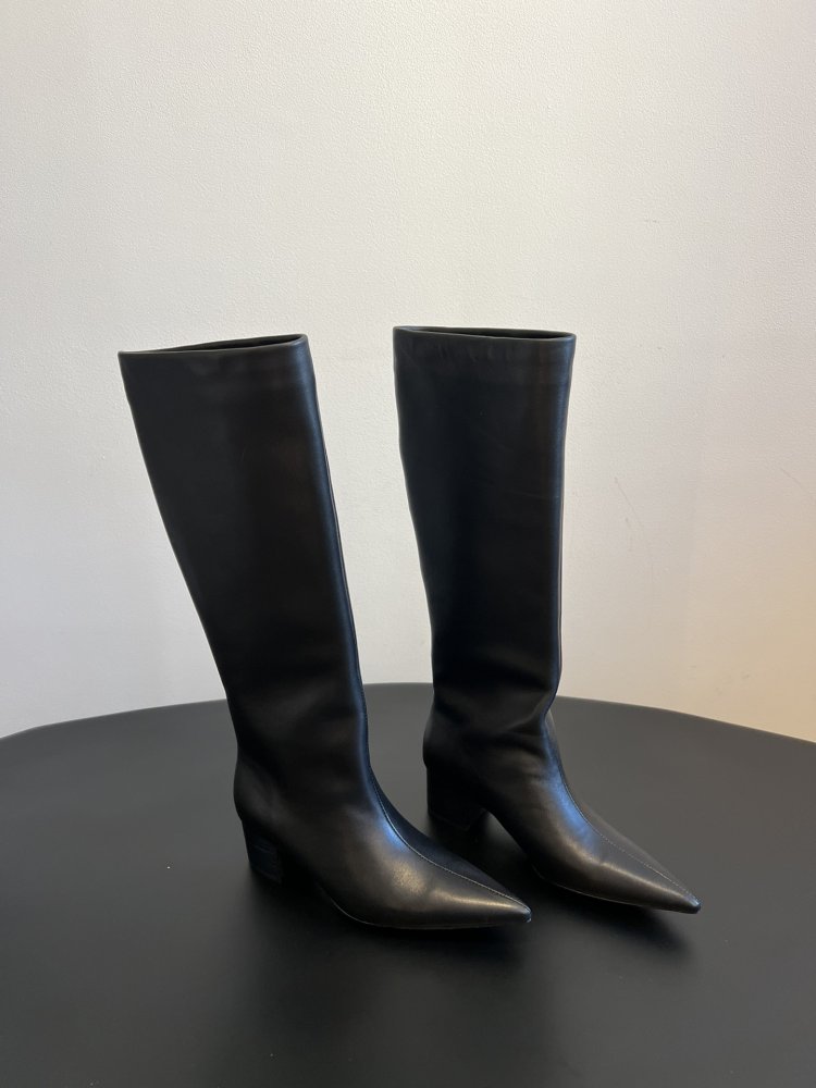 Сапоги женские