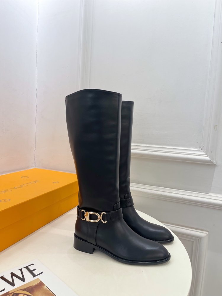 Сапоги женские