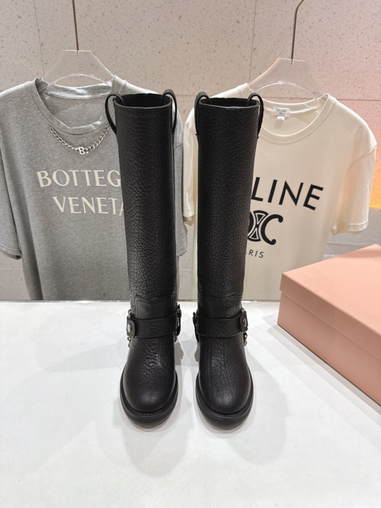 Сапоги женские