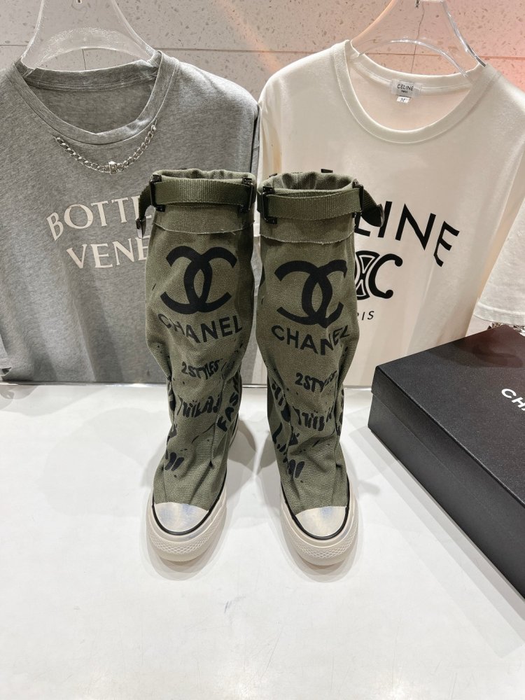 Сапоги женские