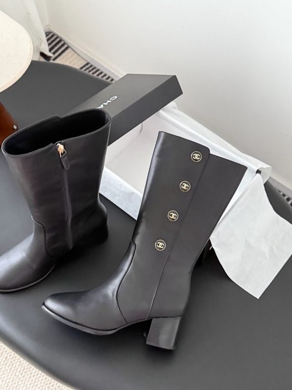 Сапоги женские