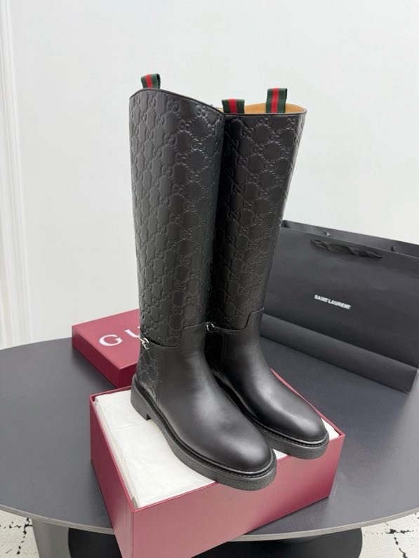 Сапоги женские