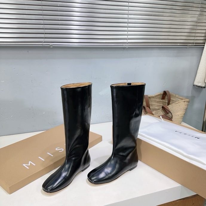 Boots women's фото 2