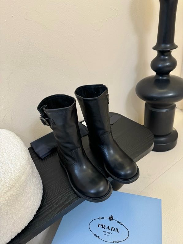 Boots women's фото 2