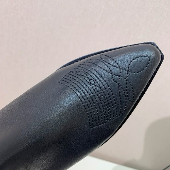 Сапоги женские фото 2