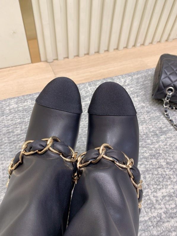 Сапоги женские фото 2