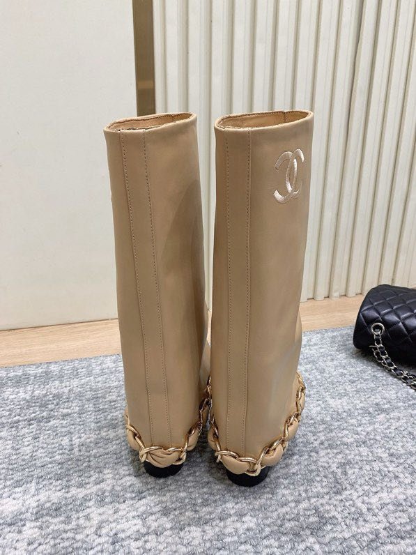 Сапоги женские фото 2