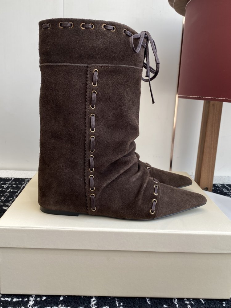 Сапоги женские фото 2