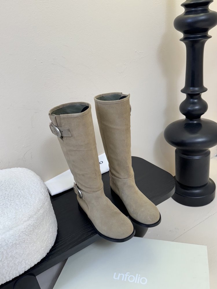 Сапоги женские фото 2