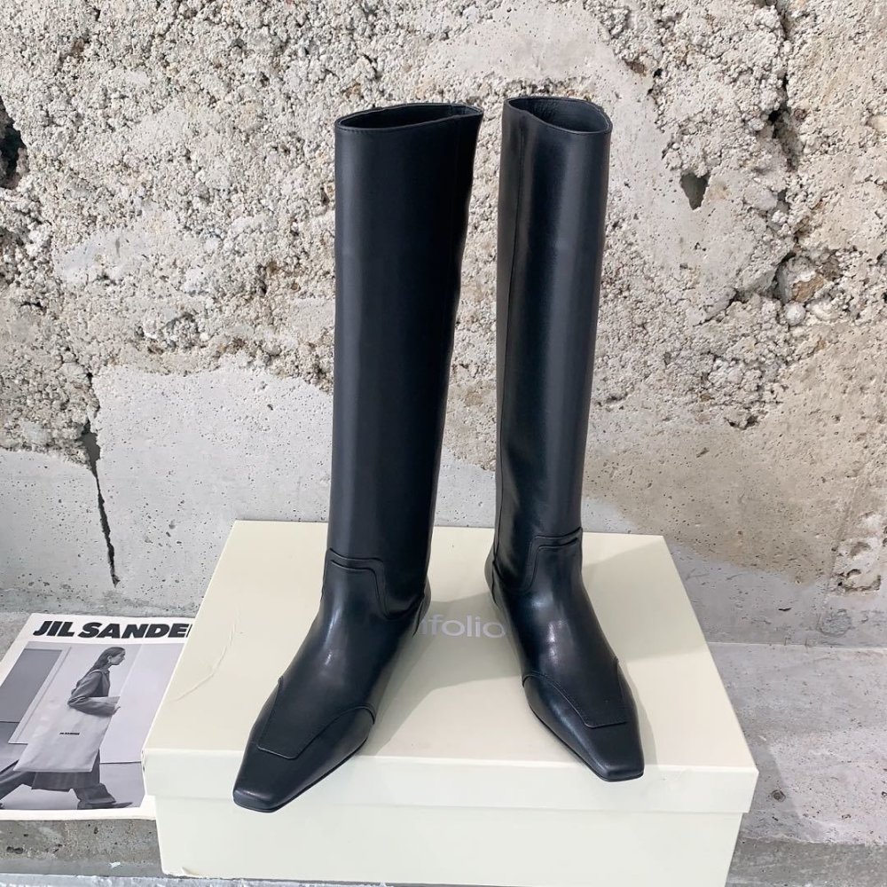 Сапоги женские фото 2