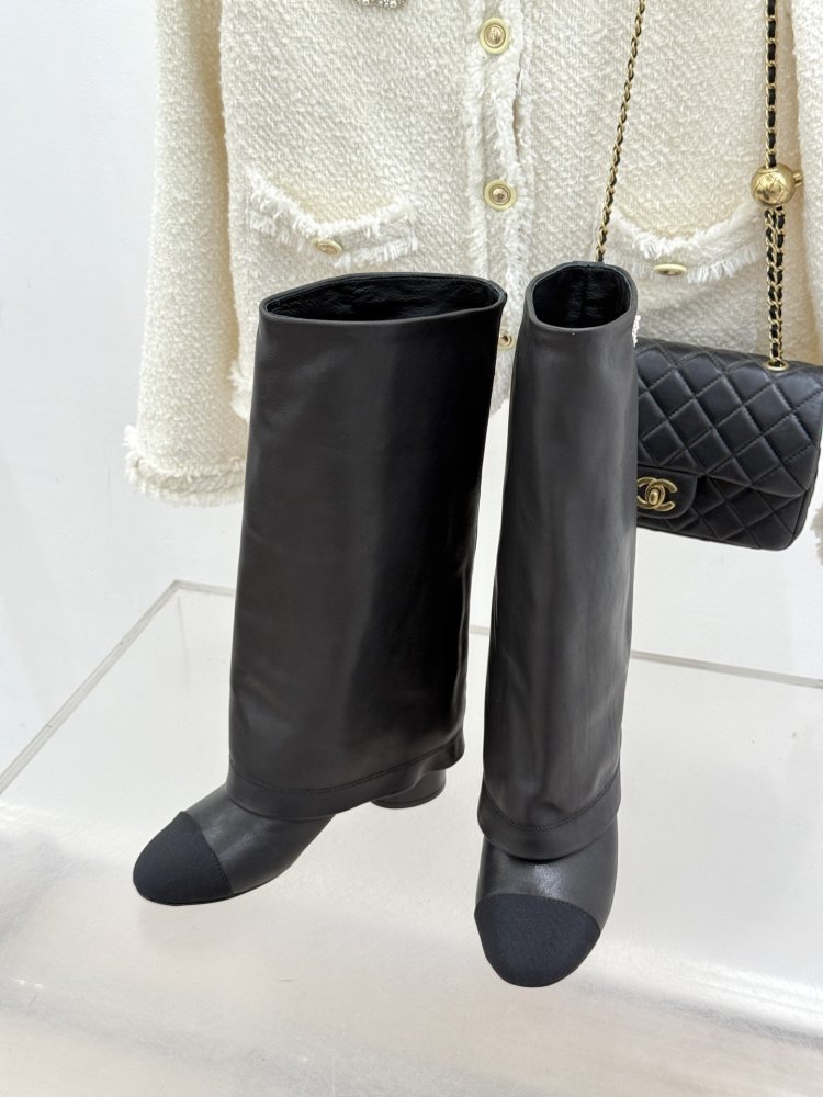 Чоботи жіночі фото 2