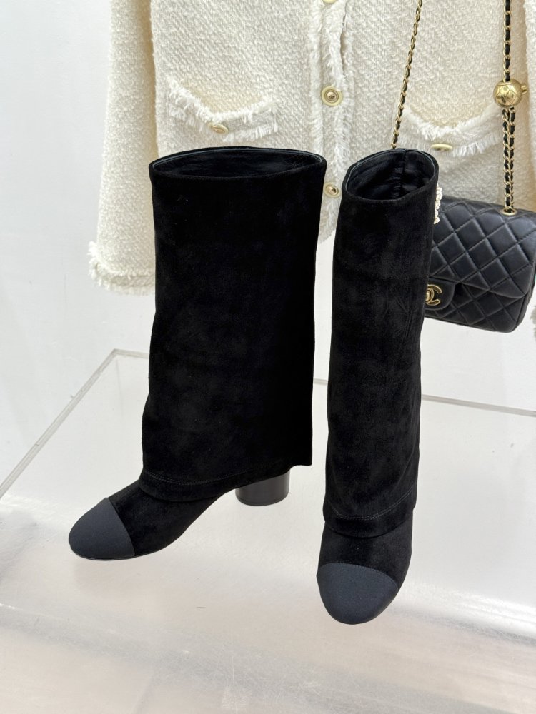 Чоботи жіночі фото 2