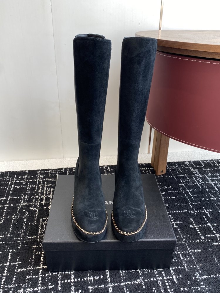 Чоботи жіночі фото 2