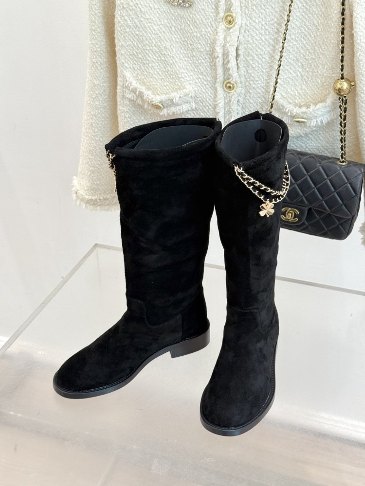 Чоботи жіночі фото 2