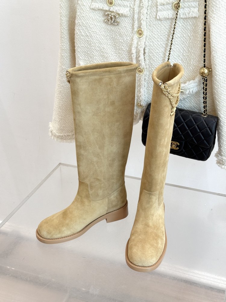 Чоботи жіночі фото 2