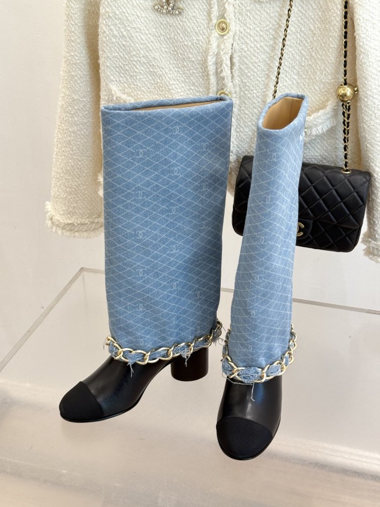 Чоботи жіночі фото 2