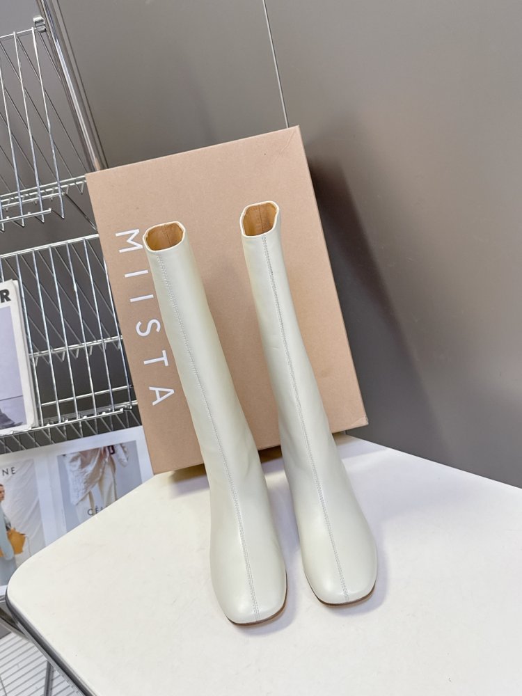 Сапоги женские фото 2