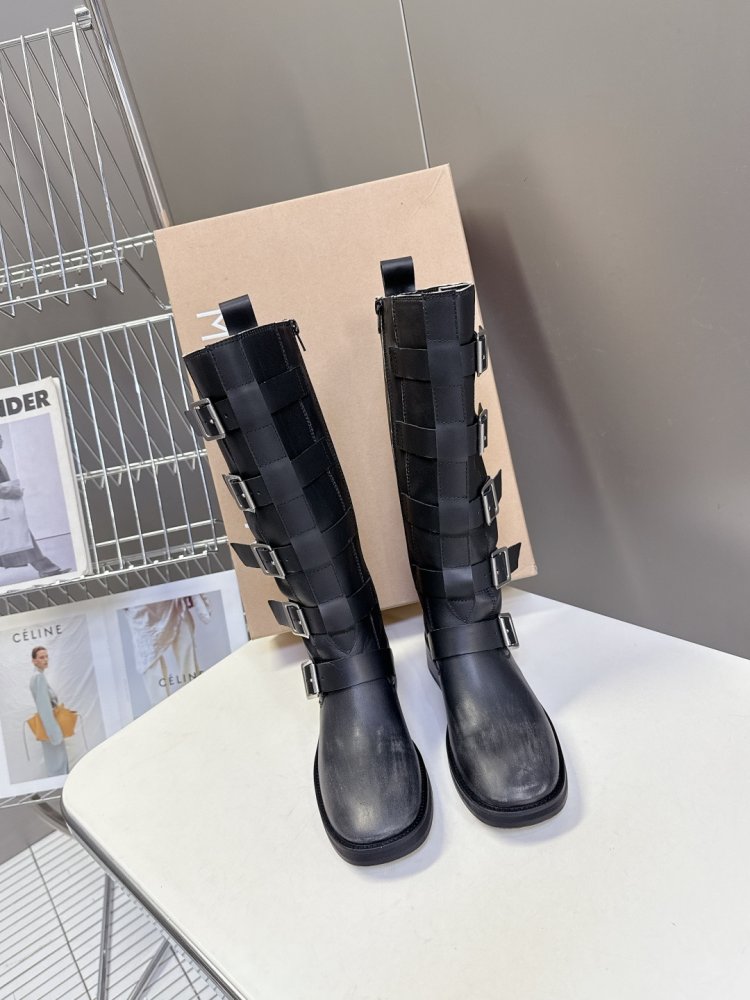 Сапоги женские фото 2