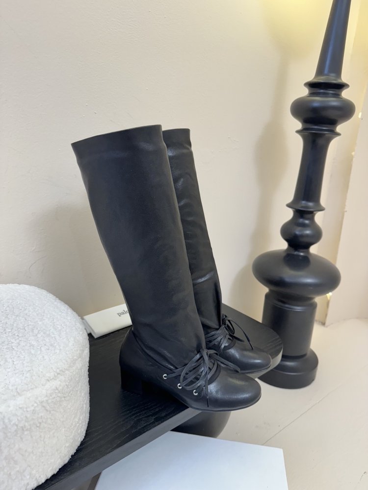 Сапоги женские фото 2