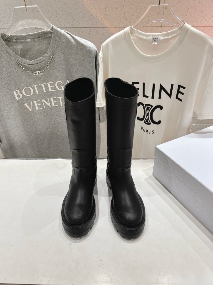 Чоботи жіночі фото 2