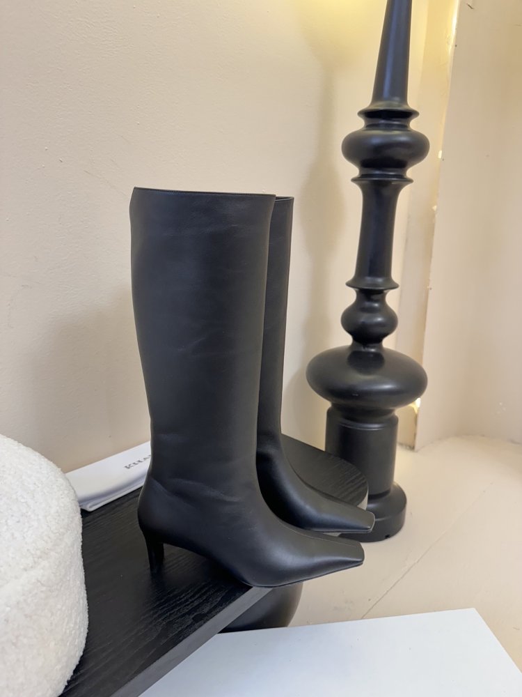 Чоботи жіночі фото 2