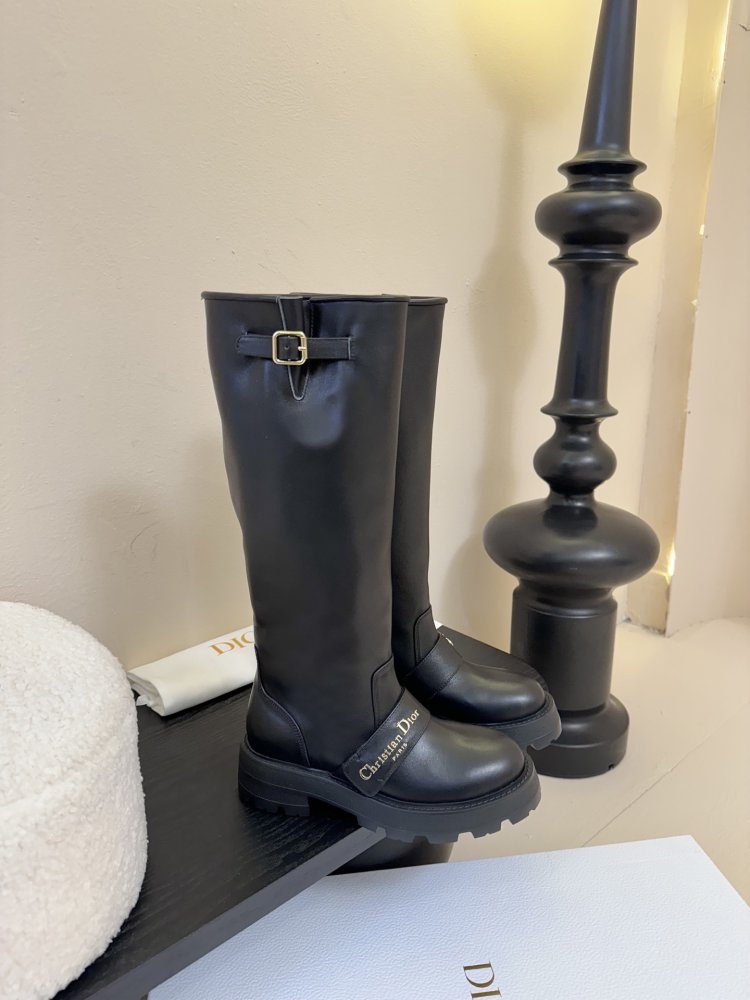 Boots women's фото 2