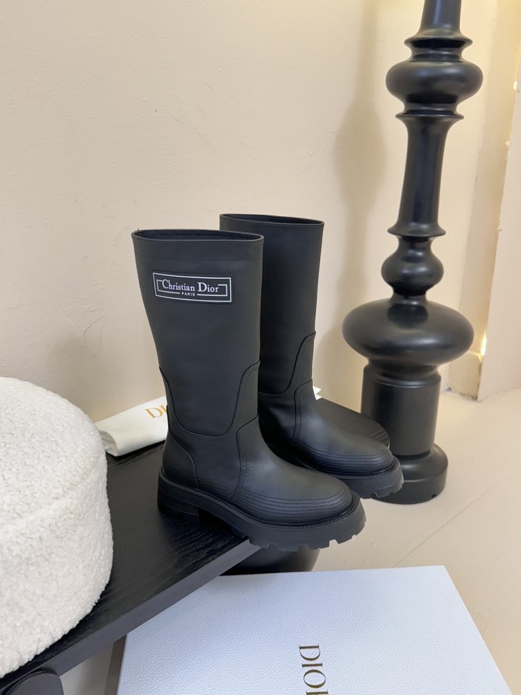 Сапоги женские фото 2