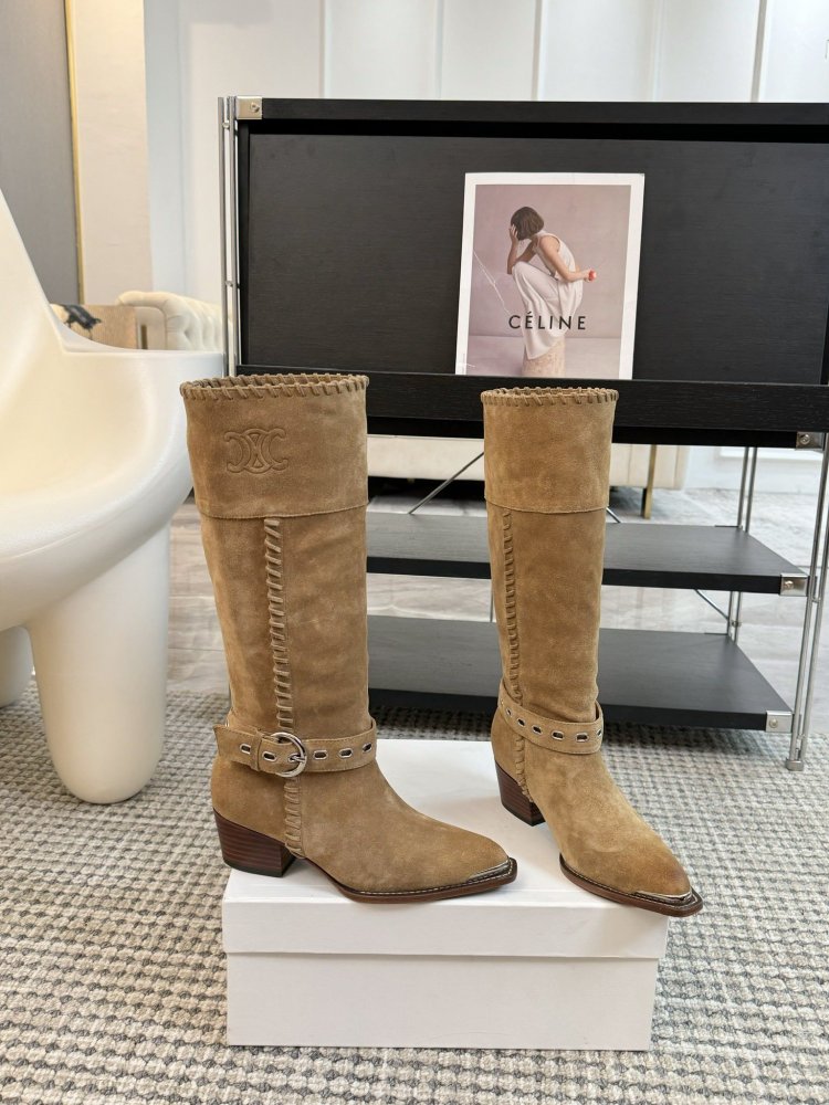 Сапоги женские фото 2