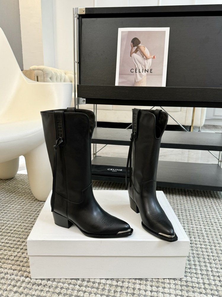 Чоботи жіночі фото 2