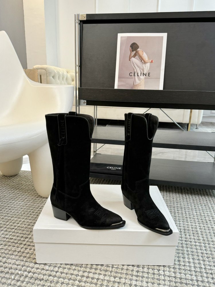 Чоботи жіночі фото 2