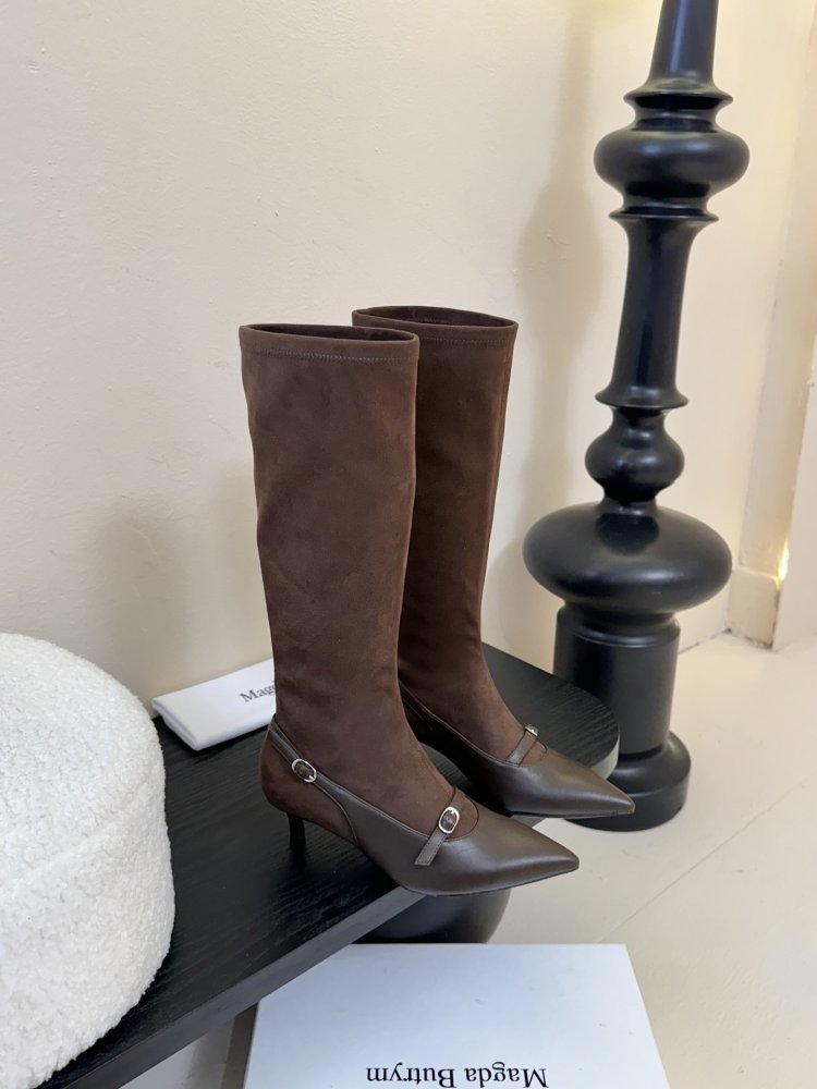 Чоботи жіночі фото 2