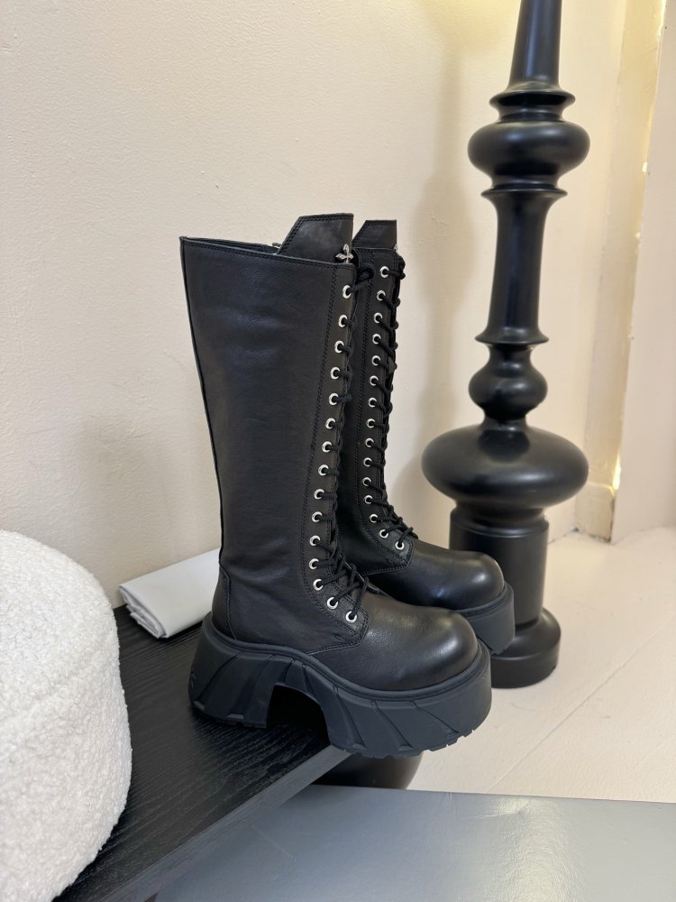 Сапоги женские фото 2