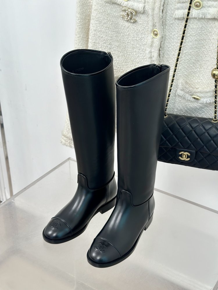 Чоботи жіночі фото 2