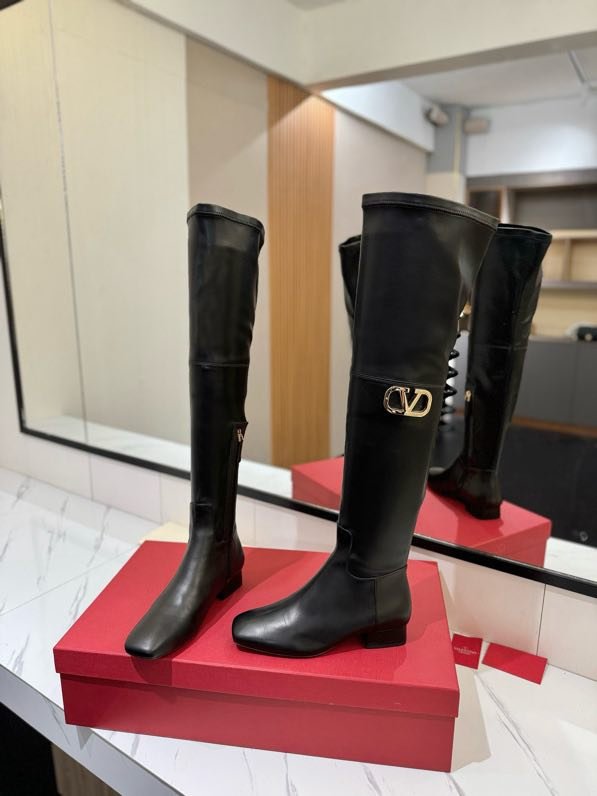 Сапоги женские фото 2