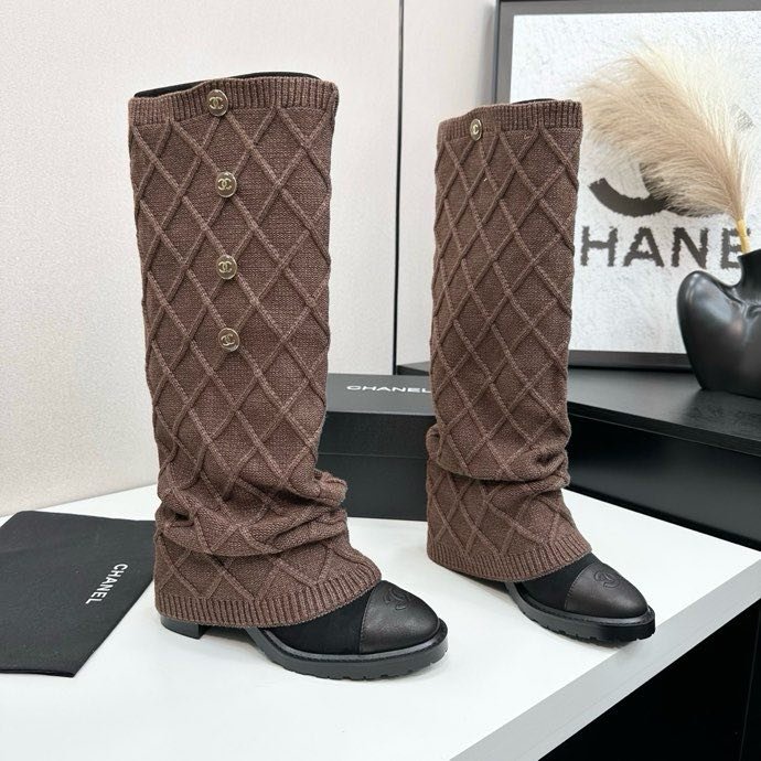 Сапоги женские фото 2