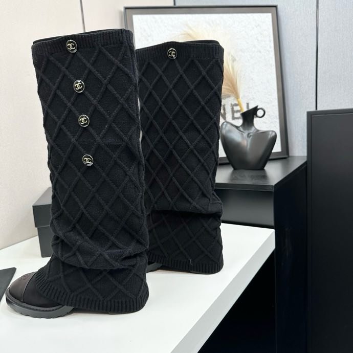 Сапоги женские фото 2