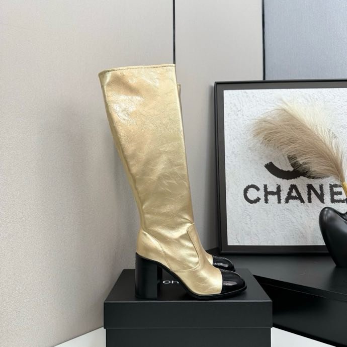 Сапоги женские фото 2