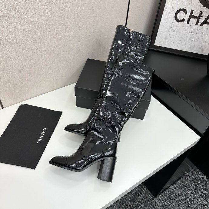 Сапоги женские фото 2