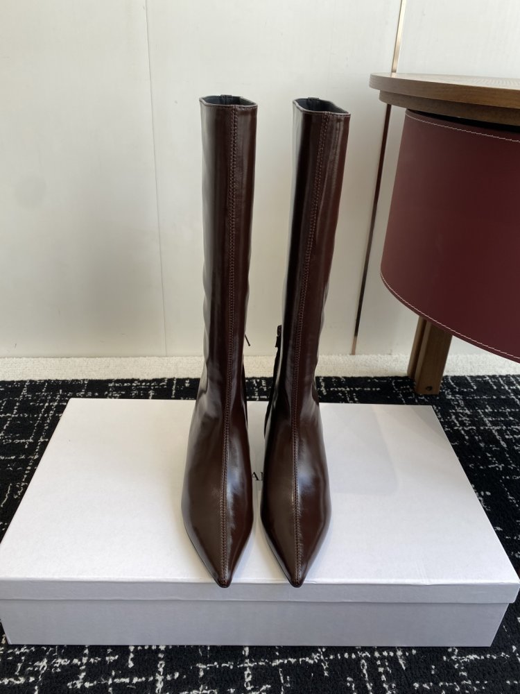 Сапоги женские фото 2