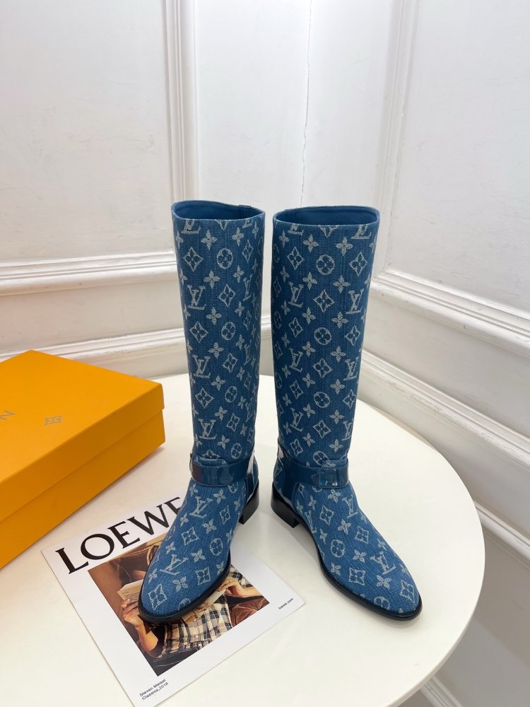 Boots women's фото 2