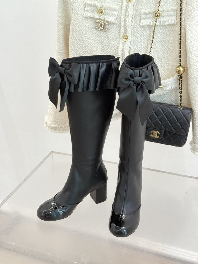 Сапоги женские фото 2